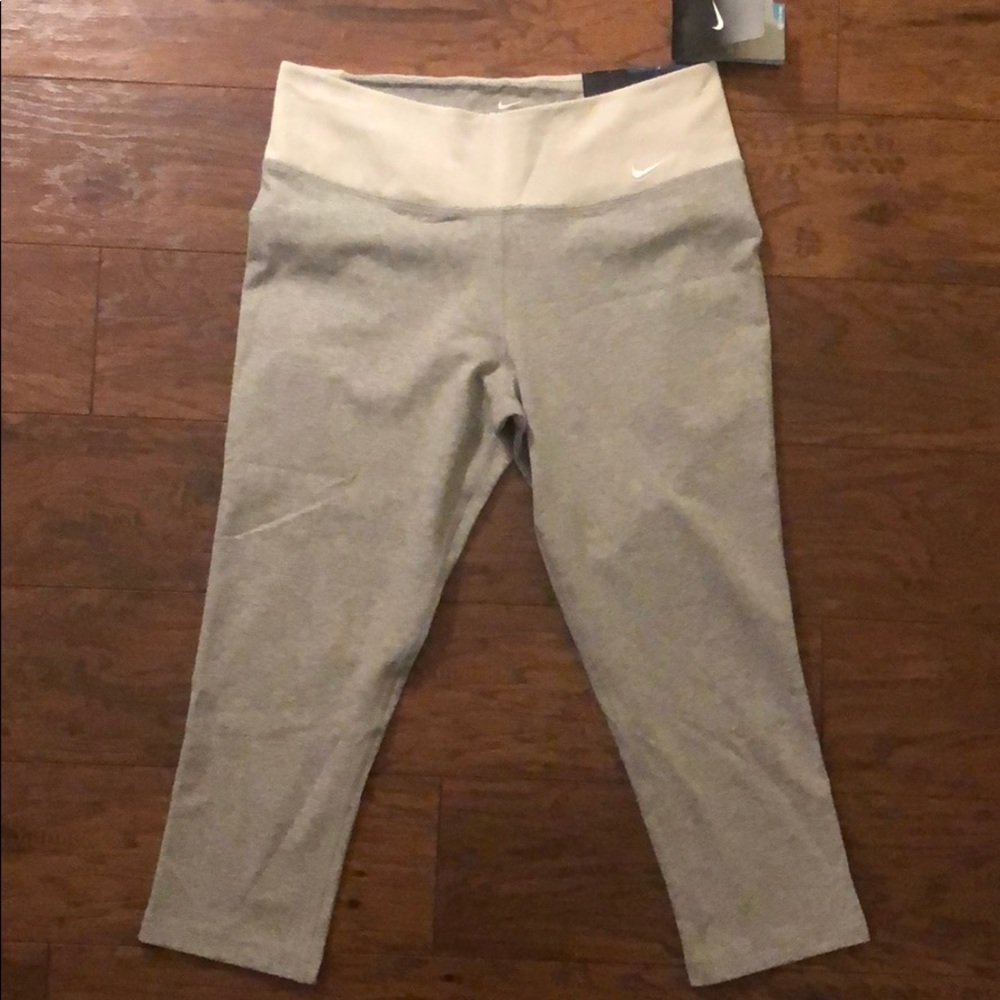 Nike capris